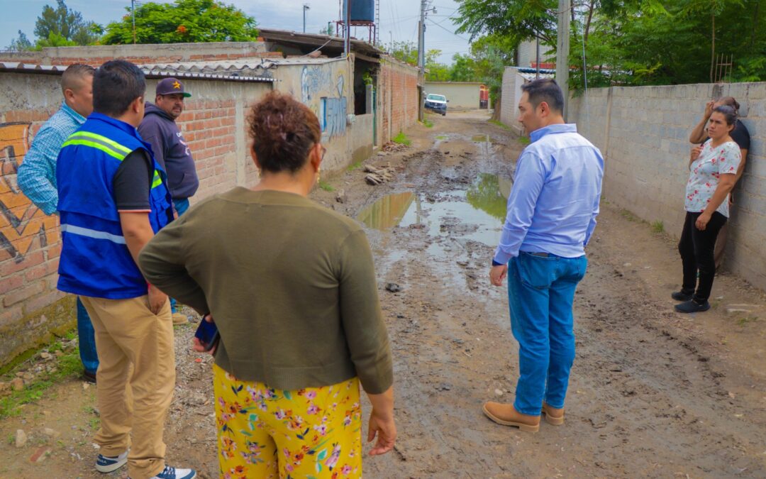 El presidente municipal realiza gira de trabajo en comunidades rurales.