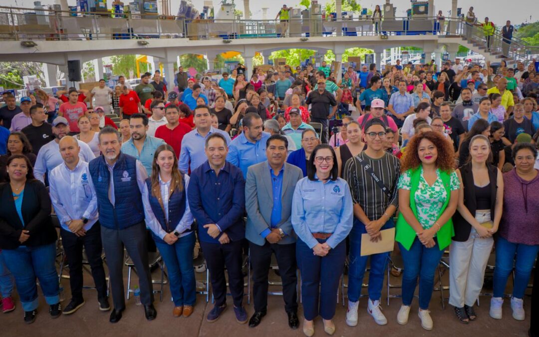 Impulsan negocios locales con el programa “Mi Tienda al 100” y “Mi Plaza” en Romita.