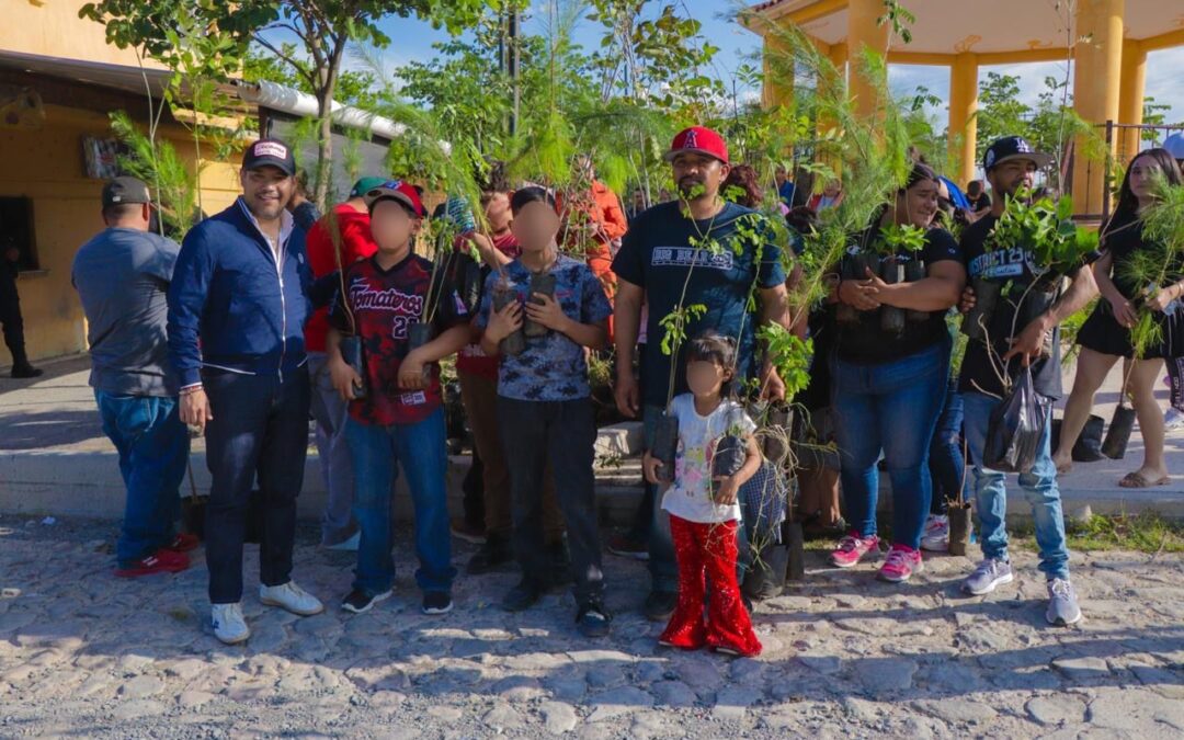 Romita conmemora el Día del Árbol con la entrega de árboles en la comunidad La Garita