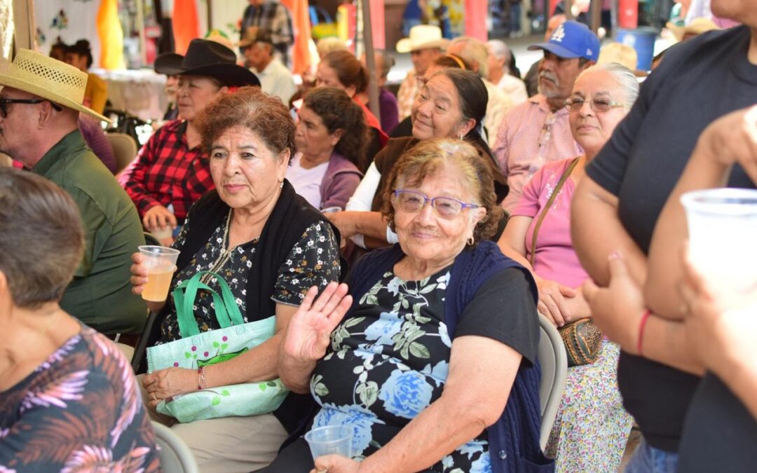 DIF Romita celebra el Festival del Adulto Mayor.