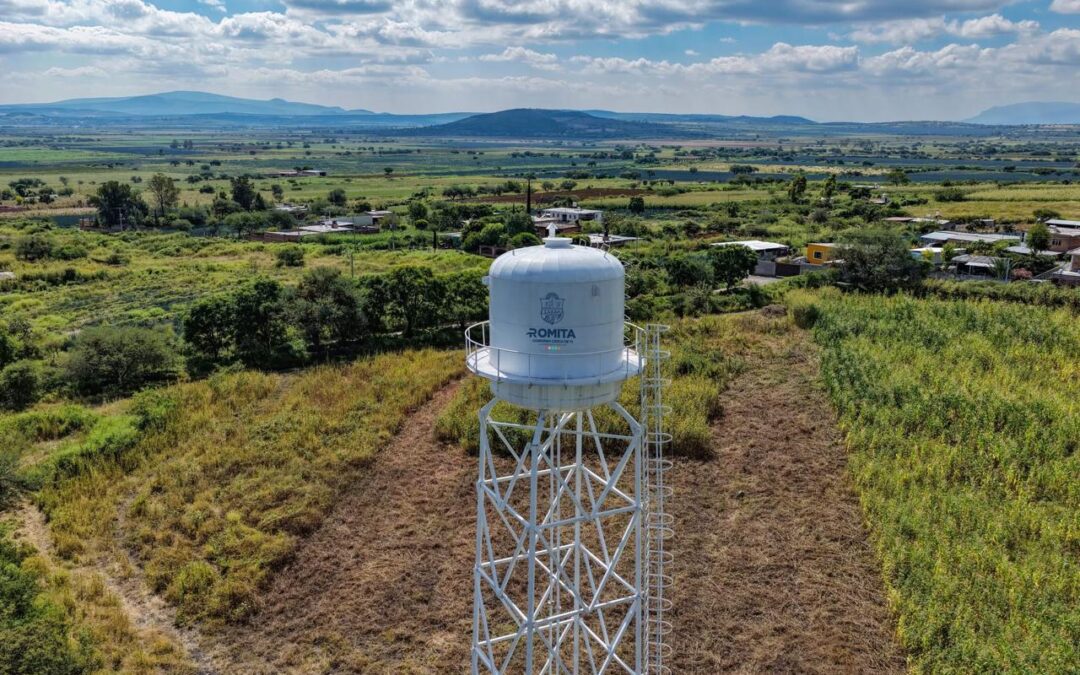 Inauguran línea de distribución de agua potable y tanque elevado en la comunidad La Muralla Nueva.