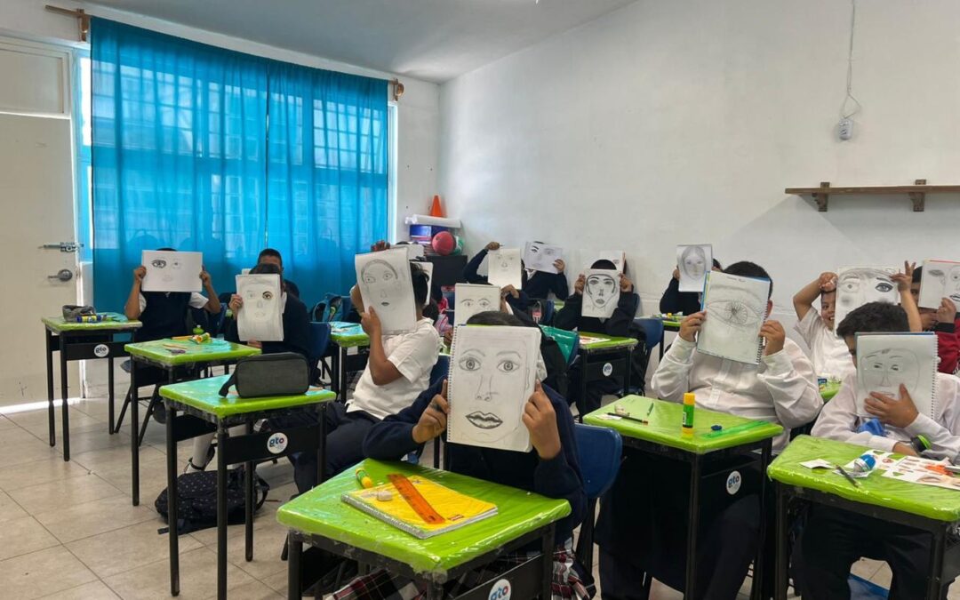Llevan Salones Culturales a 19 Centros Escolares para beneficio de más de 2,800 estudiantes.