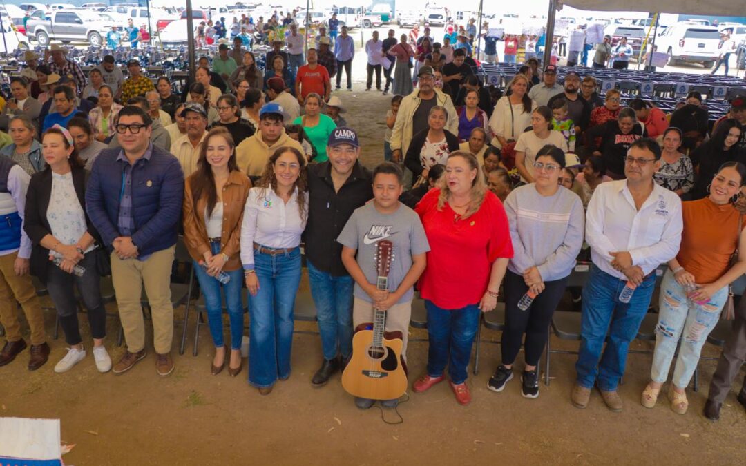 Impulsan el desarrollo rural de Romita con entrega de apoyos productivos, semilla de maíz y sorgo
